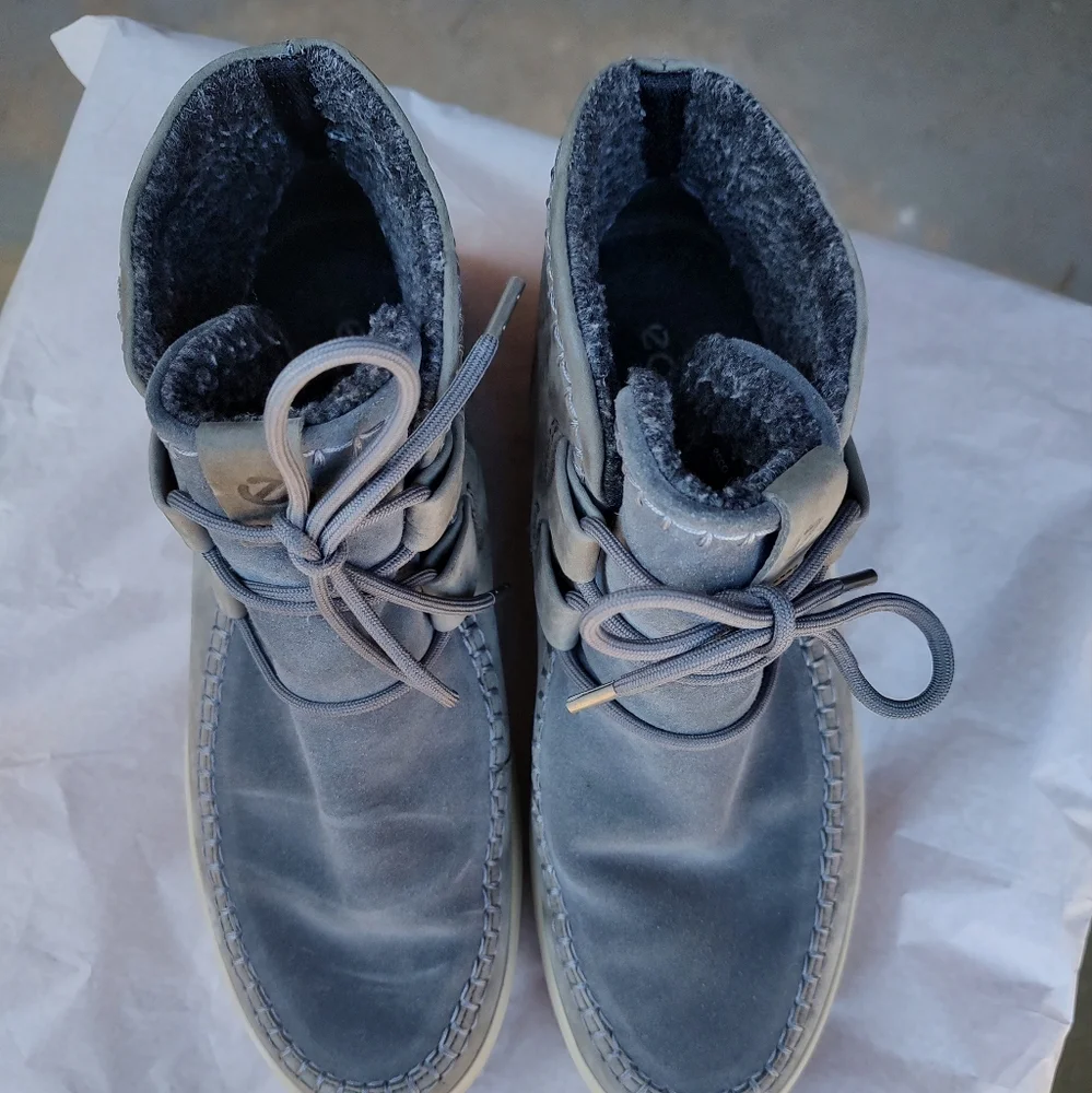 🏵️ Ecco Blue Grey Suede Moc Ankle Boots 🏵️ - Picture 6 of 10